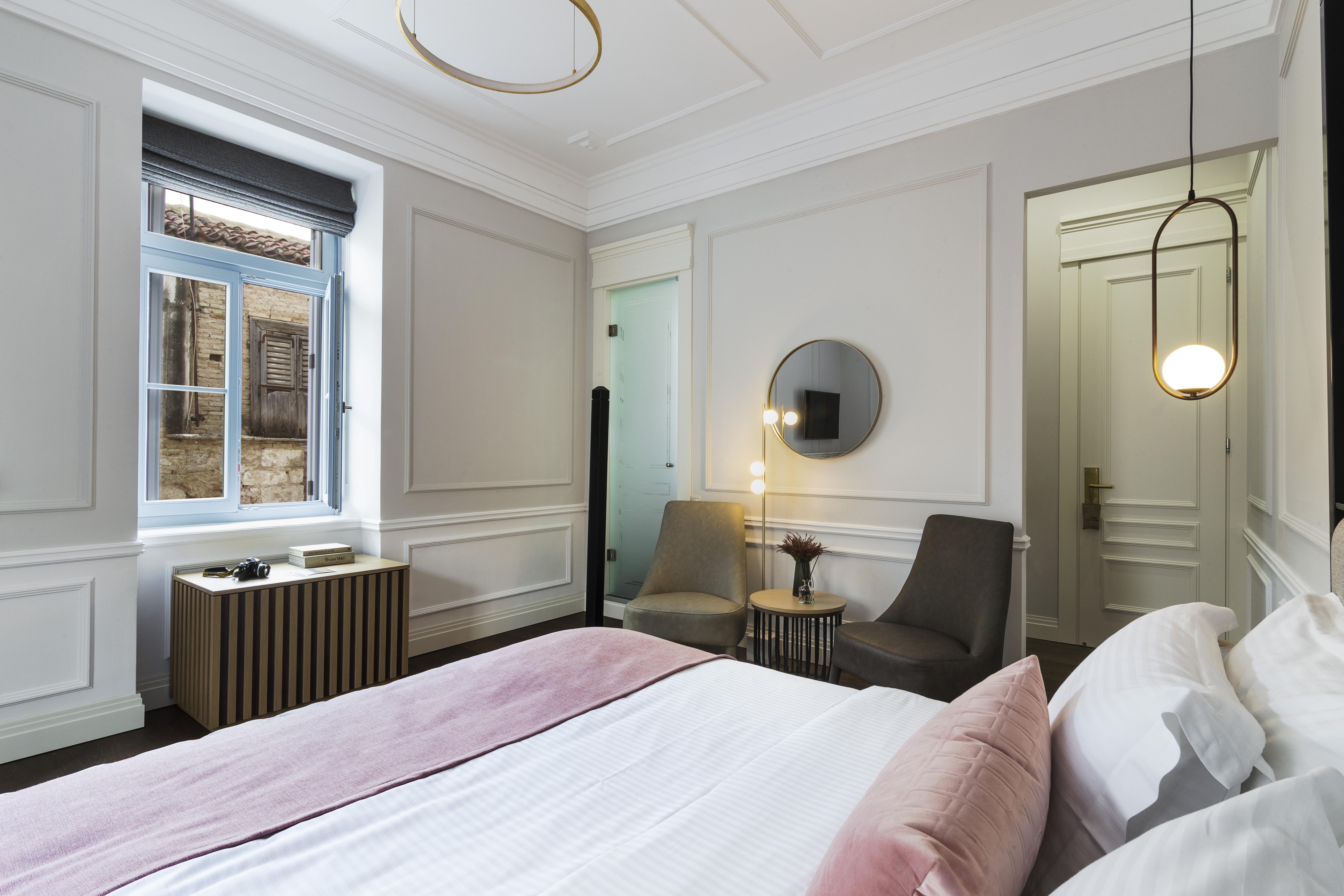 מלון A77 Suites, Small Luxury Of The World 3*