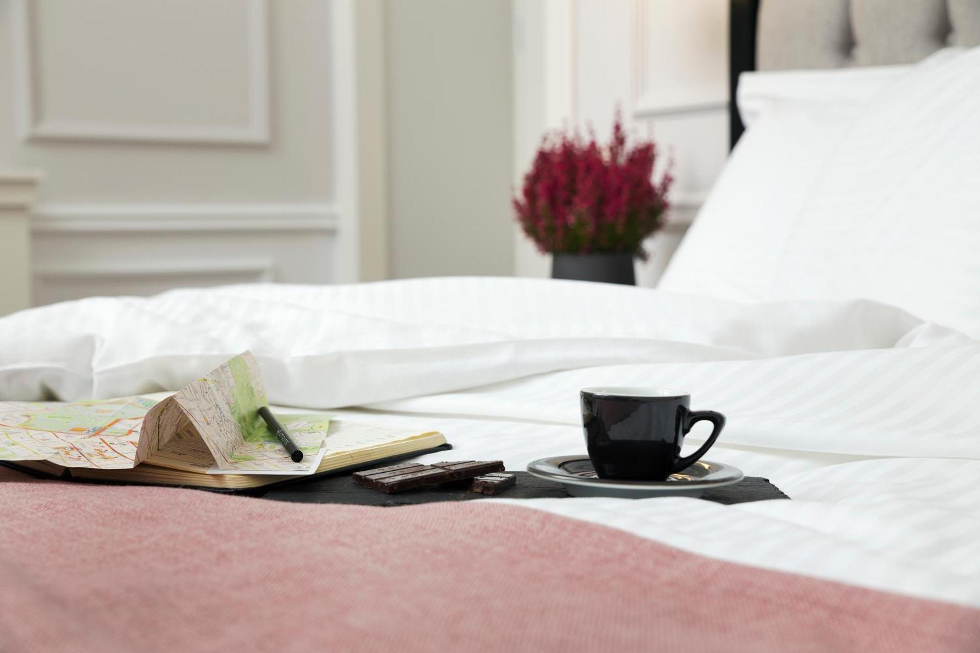 A77 Suites, Small Luxury Of The World Отель Афины