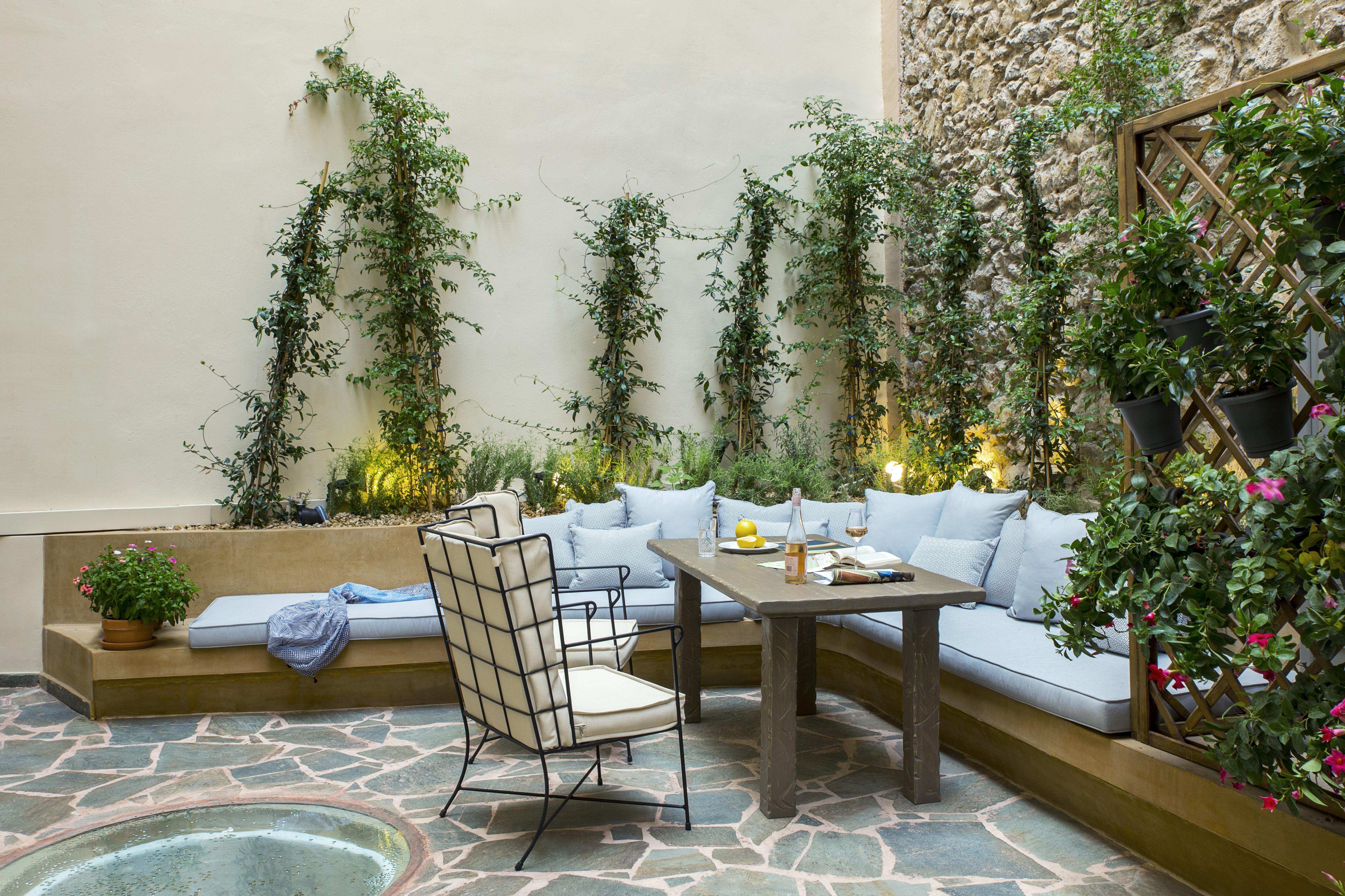 A77 Suites, Small Luxury Of The World Hotel 3*
